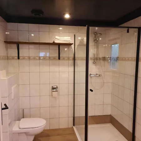 Zwijntje I With Floral Garden * プッテン