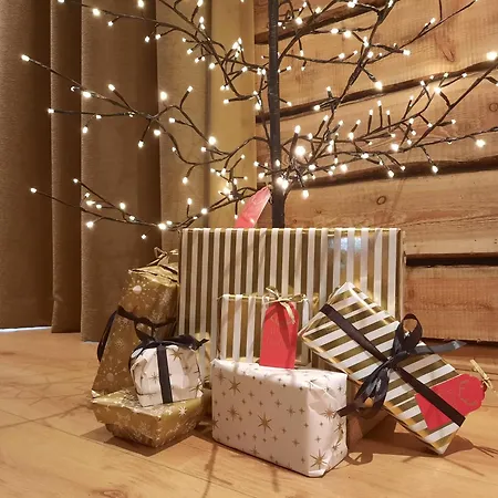 Zwijntje I With Floral Garden * プッテン