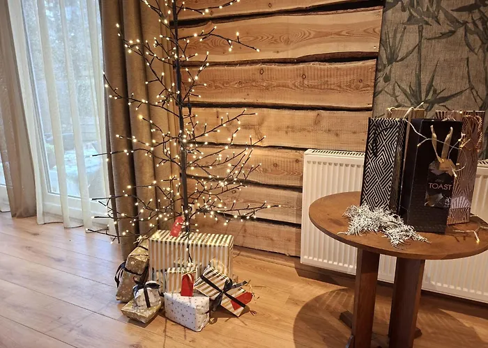 Zwijntje I With Floral Garden Сasa de vacaciones Putten