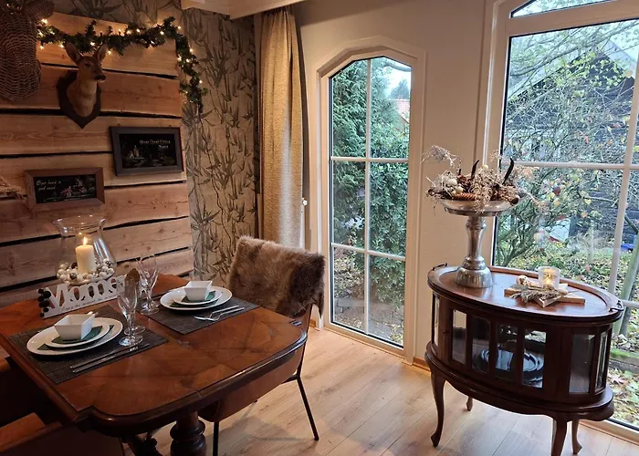 Zwijntje I With Floral Garden Putten