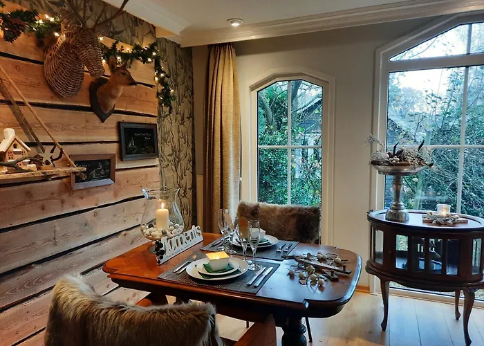 Zwijntje I With Floral Garden * Putten