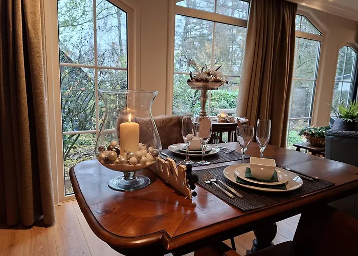 Zwijntje I With Floral Garden *