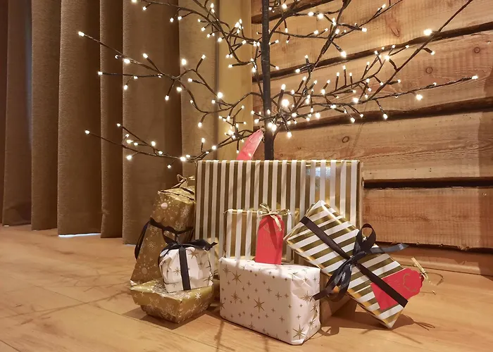 Zwijntje I With Floral Garden * Putten