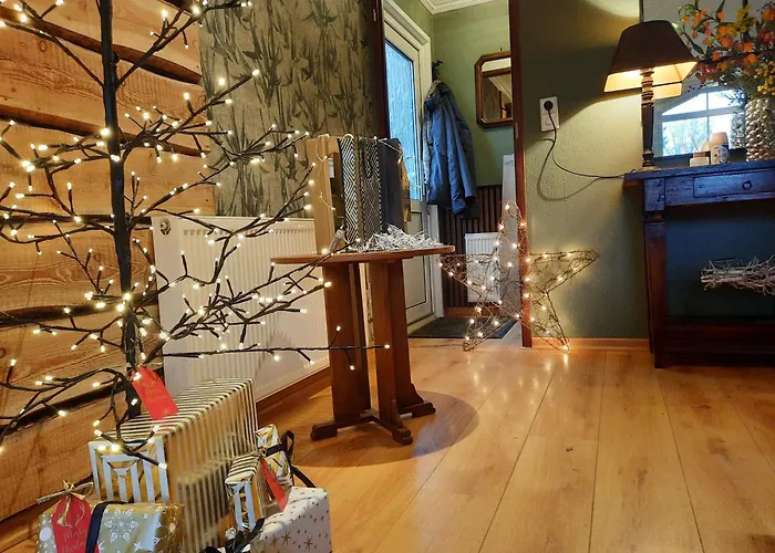 Zwijntje I With Floral Garden * Putten